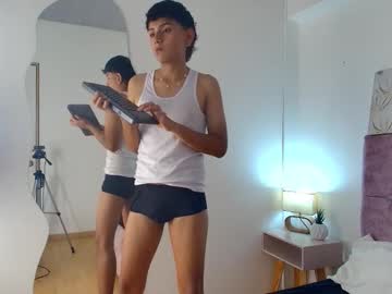 Apolo_Gue Chaturbate stream image from July 23, 2025