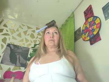 Kazsandrah Chaturbate stream image from July 23, 2025