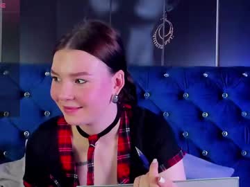 Willaarmstrong Chaturbate stream image from July 23, 2025