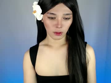 Louilalicious Chaturbate stream image from July 23, 2025
