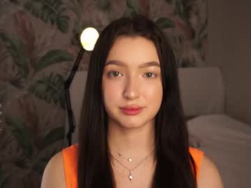 Lynngroves Chaturbate stream image from July 23, 2025