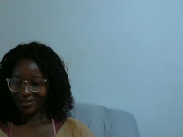 Sluttylaura18 Chaturbate stream image from July 23, 2025