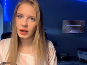 Williemaekuhne Chaturbate stream image from July 23, 2025