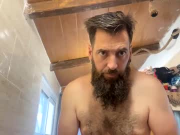 Crisbearded Chaturbate stream image from July 23, 2025