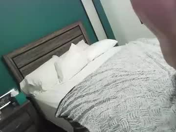 Glizzy8944 Chaturbate stream image from July 23, 2025