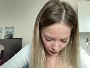 Lunqa Chaturbate stream image from July 23, 2025