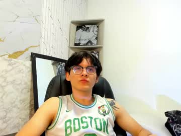 Oliver_Big19 Chaturbate stream image from July 23, 2025