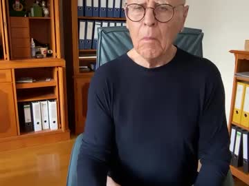 Reteid Chaturbate stream image from July 23, 2025