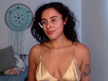 Alejandraray Chaturbate stream image from July 23, 2025