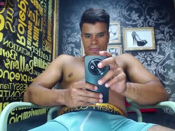 Derek_Lustford Chaturbate stream image from July 23, 2025
