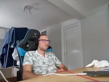 Stickolive1 Chaturbate stream image from July 23, 2025