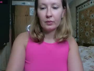 Annaxlovers Chaturbate stream image from July 23, 2025