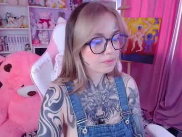 Katrinwaifu Chaturbate stream image from July 23, 2025