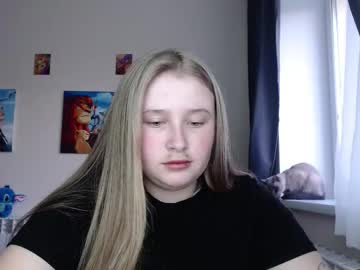 Light_Lunaa Chaturbate stream image from July 23, 2025
