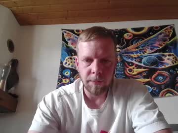 Benji_32 Chaturbate stream image from July 23, 2025