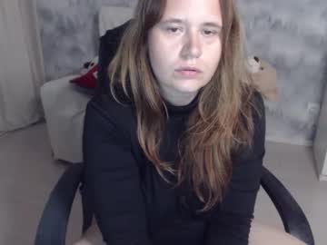 Adelinalawson Chaturbate stream image from July 23, 2025
