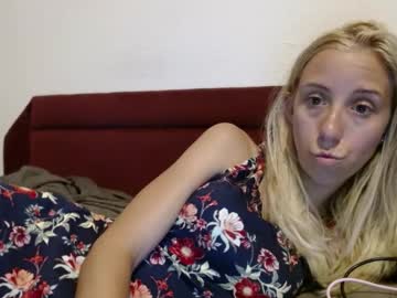Barelylegalblondy Chaturbate stream image from July 23, 2025