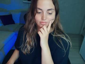 Crystalemily Chaturbate stream image from July 23, 2025