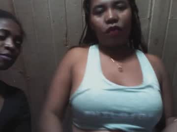 Elina9794 Chaturbate stream image from July 23, 2025