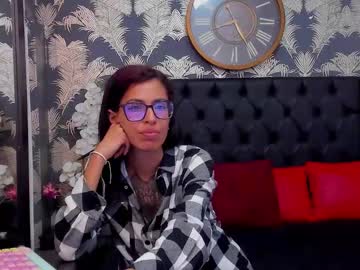 Emily_Loperaa Chaturbate stream image from July 23, 2025