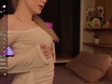 Lorettacarnley Chaturbate stream image from July 23, 2025