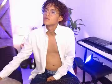 Nickolas_Moon Chaturbate stream image from July 23, 2025
