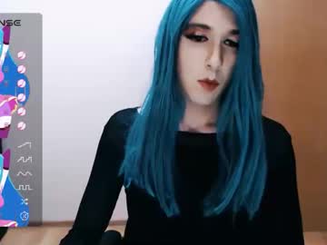 Bluesongbird Chaturbate stream image from July 23, 2025