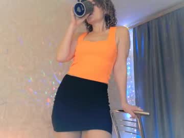Elenaza Chaturbate stream image from July 23, 2025