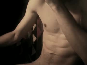 Coolmementox Chaturbate stream image from July 23, 2025