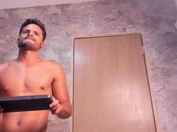 Jamessbennett Chaturbate stream image from July 23, 2025