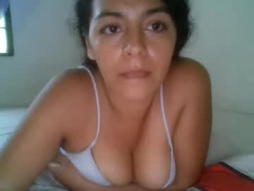 Laurenlovelly1 Chaturbate stream image from July 23, 2025