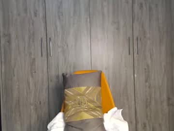 Gulpess Chaturbate stream image from July 23, 2025