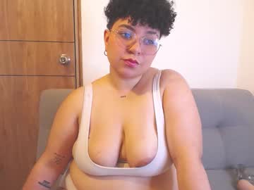 Curly_Cam_Queen Chaturbate stream image from July 24, 2025