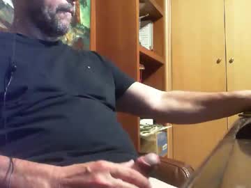 Pumjota33 Chaturbate stream image from July 24, 2025