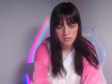 Evangelinee_Petiite Chaturbate stream image from July 24, 2025