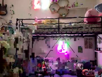 Princessreignxo Chaturbate stream image from July 24, 2025