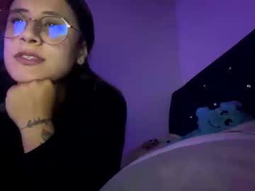 Avrilmora Chaturbate stream image from July 24, 2025
