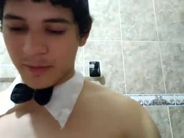 Lilhotnando Chaturbate stream image from July 24, 2025