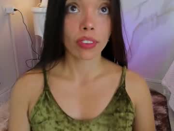 Hannahill69 Chaturbate stream image from July 24, 2025