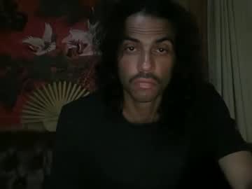 Tav87 Chaturbate stream image from July 24, 2025