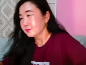 Bet_Lu Chaturbate stream image from July 24, 2025