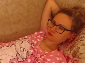 Flowercandydoll13 Chaturbate stream image from July 24, 2025