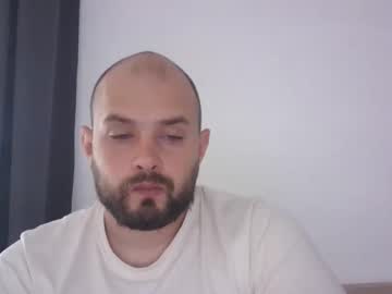 Omgwhereim Chaturbate stream image from July 24, 2025