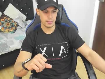 Alexander__Johnss Chaturbate stream image from July 24, 2025