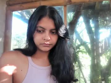 Bellezacosmica Chaturbate stream image from July 24, 2025