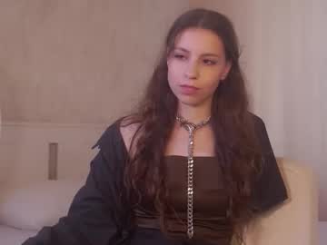 Loviesumler Chaturbate stream image from July 24, 2025