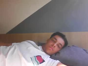 Lolklink999 Chaturbate stream image from July 24, 2025