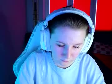 Moon_Avengers Chaturbate stream image from July 24, 2025