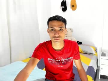 Axel_Vanny Chaturbate stream image from July 24, 2025