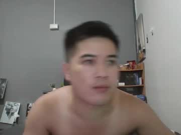 Keltcumx Chaturbate stream image from July 24, 2025